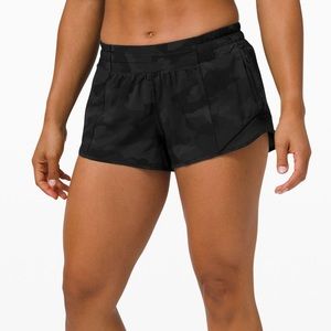 Lululemon Hotty Hot Shorts 2.5’’ Camo